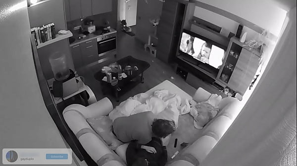 Download Video - Netflix and Chill caught on hidden camera&excl;