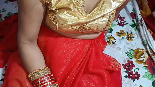 Indian Village House wife fucking with step brother on bedroom xxx
