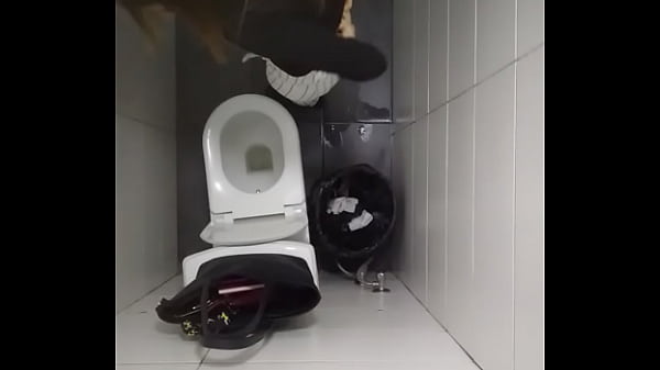 thumb wc