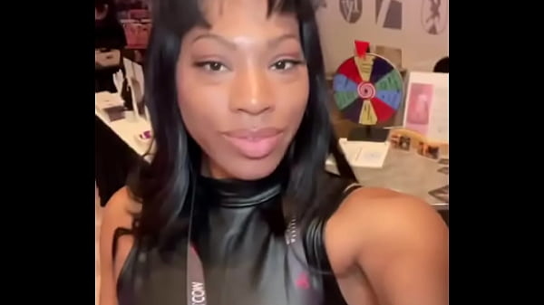 Come say Hi!!!visit me today at the IdealImageModel booth #251#avn #danisynclair #avnshow #idealimagemodel