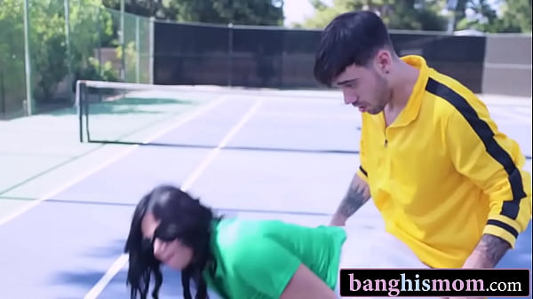 Tennis Game With Two Gorgeous MILFs Turn Into Hot Foursome
