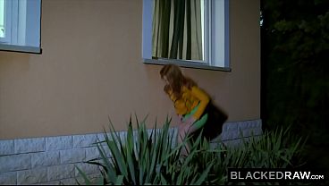 Download Video - BLACKEDRAW She sneaks out for some BBC