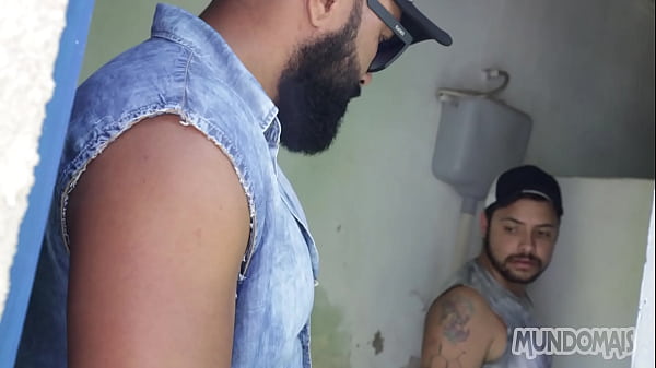 Download Video - Caminhoneiro safado&excl;