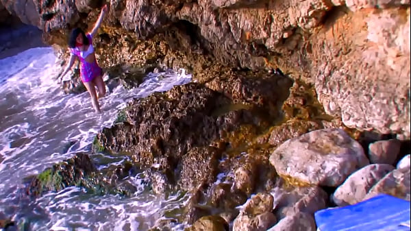 Fresh girl Penelope Tiger a slut with brunette hair fucked in the ass