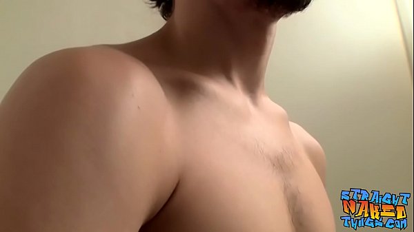 Bearded straighty tugging his big dick until a ...