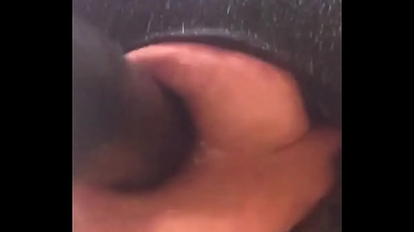 Je Suis Tellement Humide Que Mon Cul Pousse Du Sperme