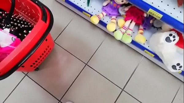 Download Video - Compro una bambola e ci gioco in una maniera davvero fetish non perdertelo