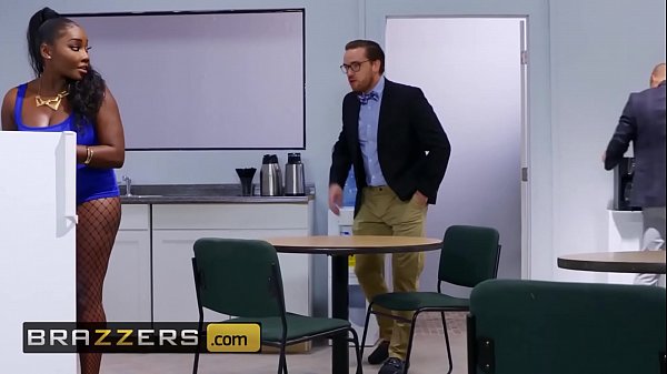 Download Video - &lpar;Osa Lovely&comma; Kyle Mason&comma; Xander Corvus&rpar; - Nailed Through The Wall - Brazzers