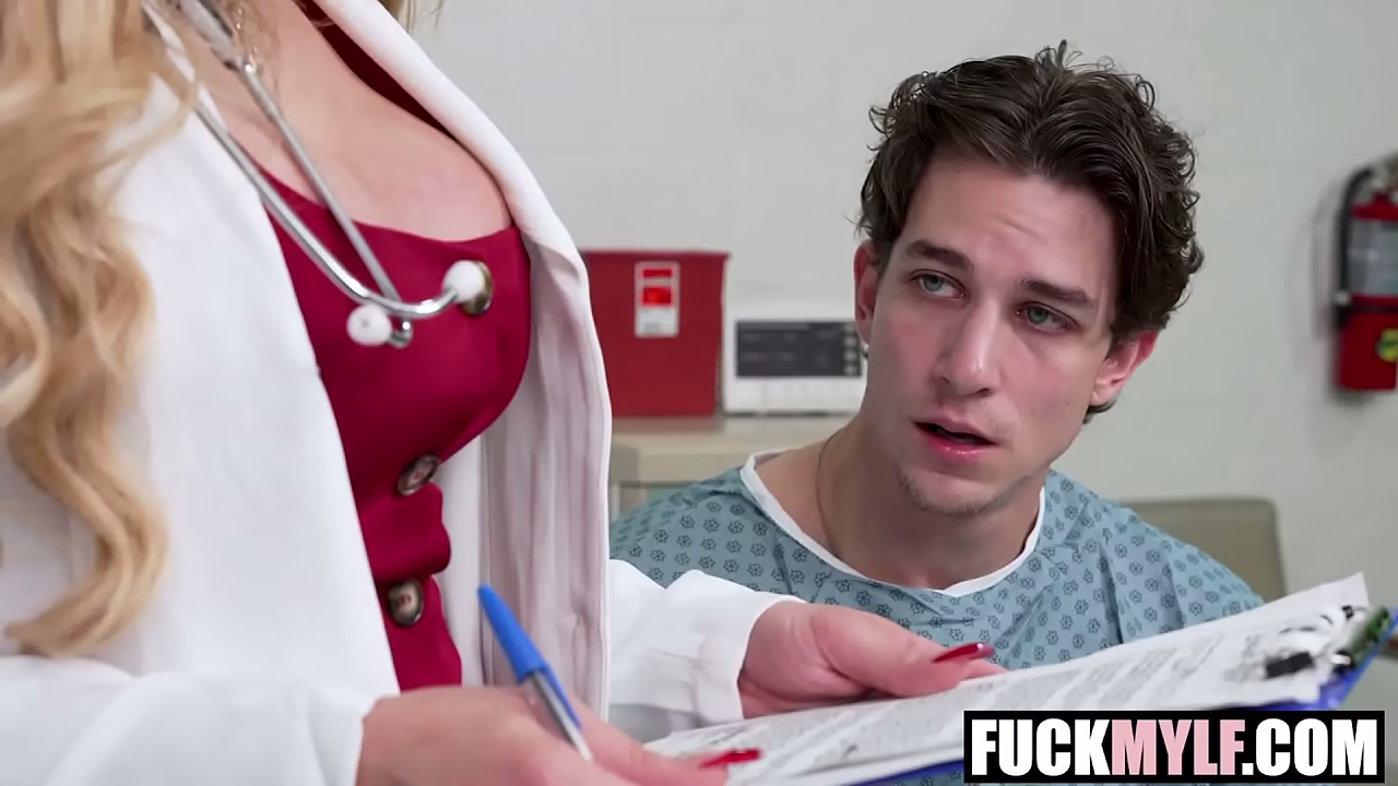 My Doctor Is a Total Mylf Carmen Caliente, Parker Ambrose