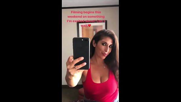 Hot MILF Felissa Rose