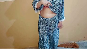 House owner fucked the chubby maid – the house owner put cock in the pussy of the maid