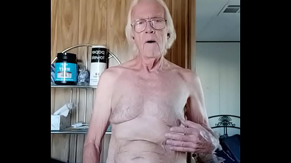 Meztelen férfi kanosan veri a farkát