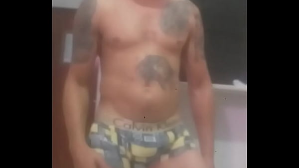 Olha o tamanho da anaconda aqui pra voce