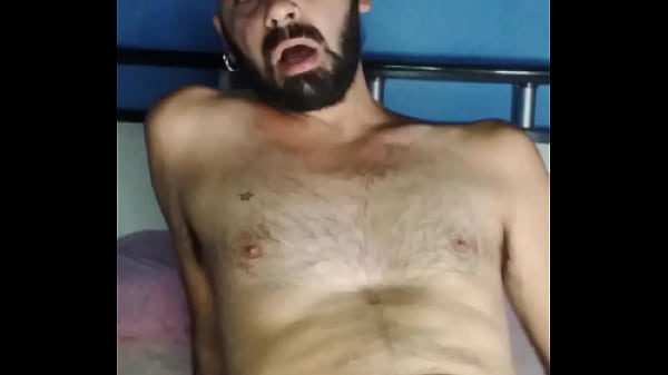 Download Video - Batendo uma sozinho