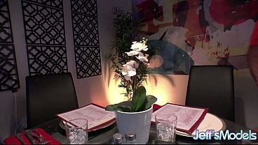 Curvaceous Seduction: Mary’s Intense Encounter