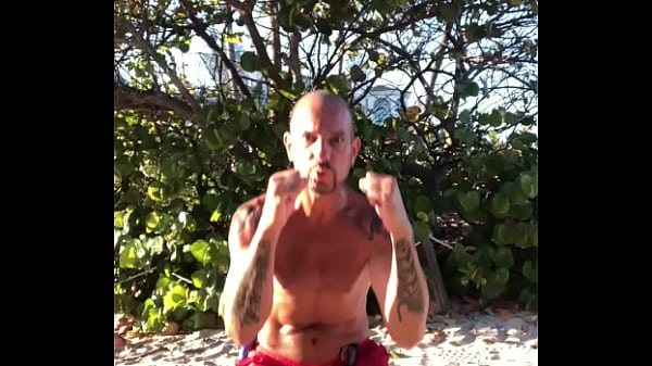 BEACH WORKOUT SHADOW BOXING MAXXX LOADZ THE SUP...