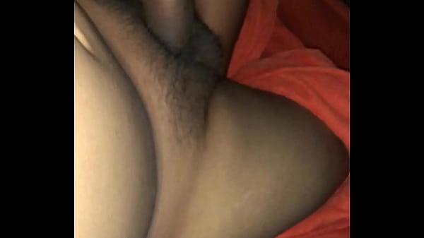 V&iacute;deo amador da casada puta com seu amante e o marido corno se masturbando e limpando toda porra depositada na buceta - Cuckold Cleanup - Creampie - BBC