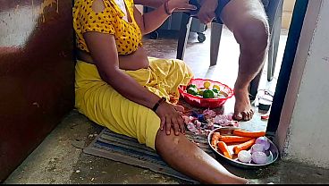 Desi Indian wife suking disk cum in mouth