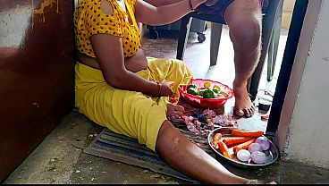 Desi Indian wife suking disk cum in mouth
