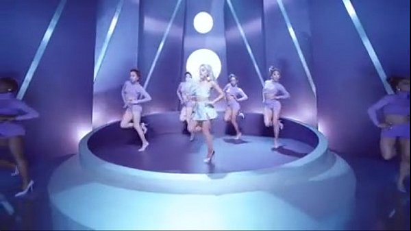 Ariana Grande - Focus