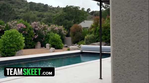 Tommy, A Foreign Vlogger Traveling Through The World, Comes Across A Young And Gorgeous Woman