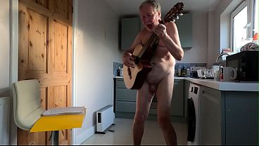 Naked music show