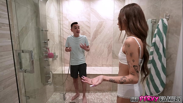 MyPervyFamily - Tiny Teen Stepsister Negotiates a Shared Shower - Nikki Nicole