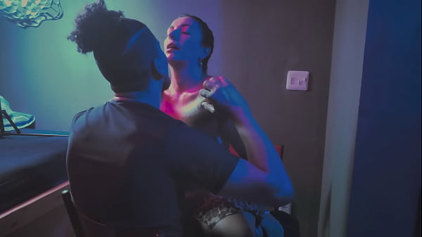 Ela duvidou que n&atilde;o teria e perdeu! Esguichou b...