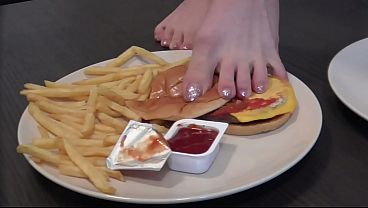 Fast Food & Donat Foot Feeding!