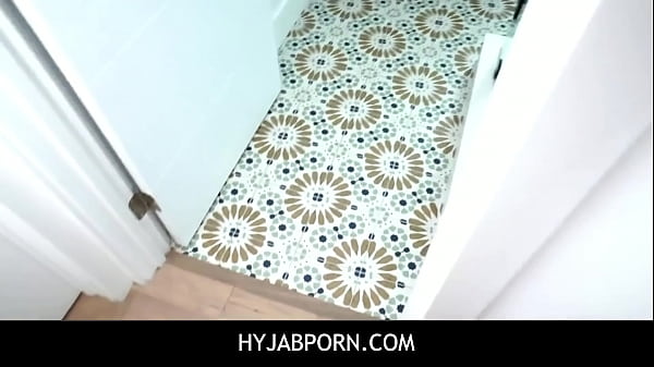 HyjabPorn  -  MILF In Hijab Teaches Me More Nut November