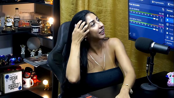 Ruan went to see if Renatinha Mello was without panties, how delicious, there was a lot of chemistry in this episode! - Podcast Pápum no Barraco!