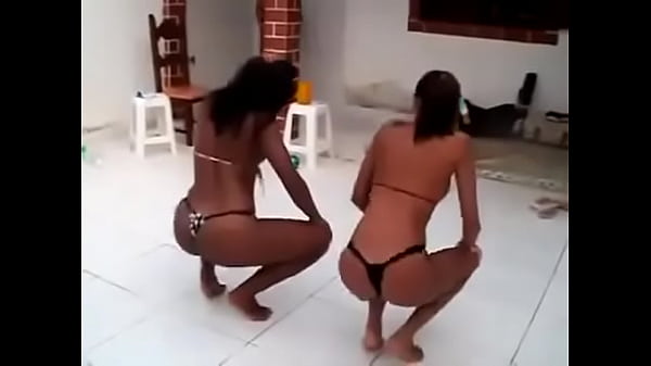 065 - Deux Fils Dentaires Perfect Mulatas Dancing Funk Bikini