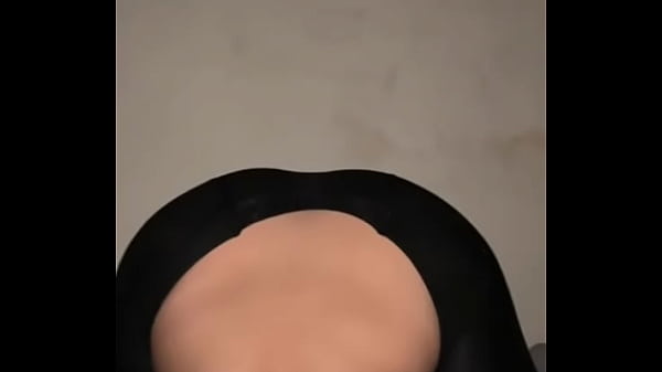 Muslim hijab tease goes full anal-slut mode – arab girl spreads her big ass wide like a whore
