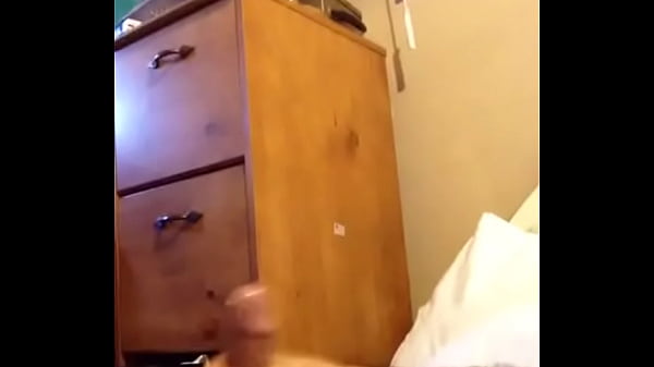 Download Video - Geyser de leche &sol; Milk Geyser