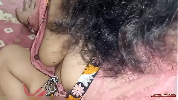 Hot and Sexy desi punjabi girlfriend from sexie...
