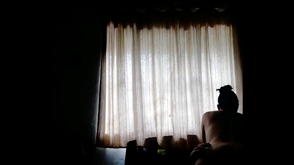 Download Video - Ro y Lu&period; Chico joven disfruta de mi mujer