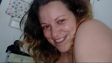 Naughty asks to break her ass
