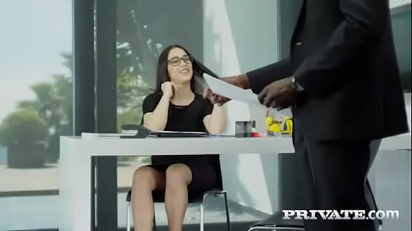Ginebra Bellucci Enjoys Poolside Interracial Anal