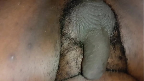 Download Video - Neg&atilde;o de Volta Redonda levando pica - parte 2