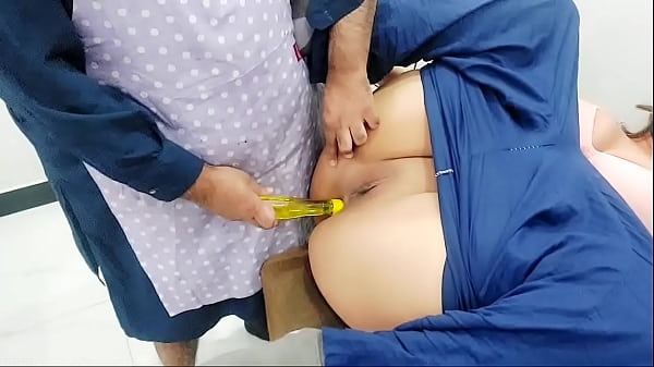 Download Video - Pakistani Stepmom Has Anal Sex With Her House Cook When Husband Out For Office With Clear Hindi Audio