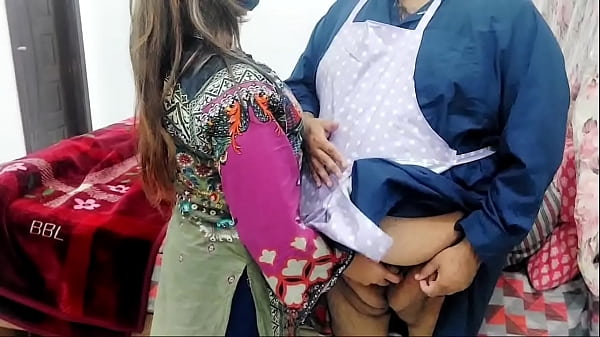 Pakistani Stepmom Has Anal Sex With Her House Cook When Husband Out For Office With Clear Hindi Audio
