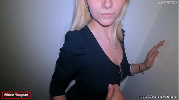 Download Video - Bruja sexy es follada en estacionamiento - POV -  Halloween - A esta zorrita le gusta el pene- TRAILER