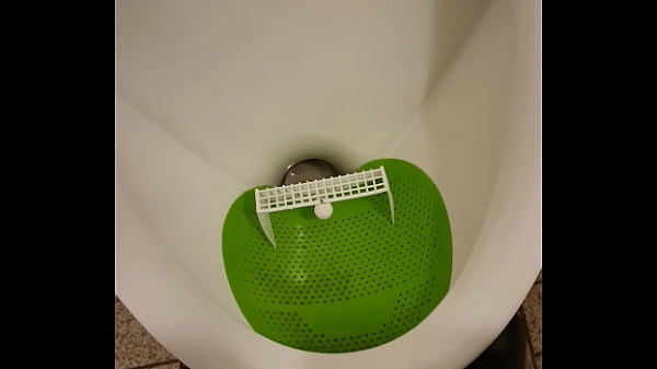 thumb piss gate