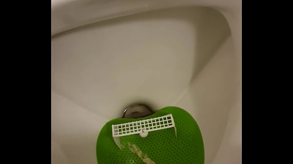 thumb piss gate