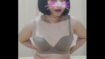 Mau cum di wajah aku?