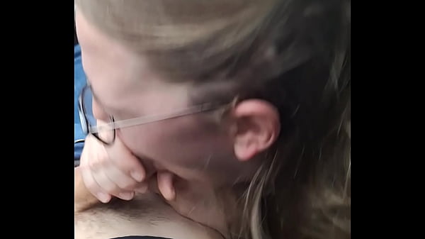 Real German couple – POV blowjob in the car