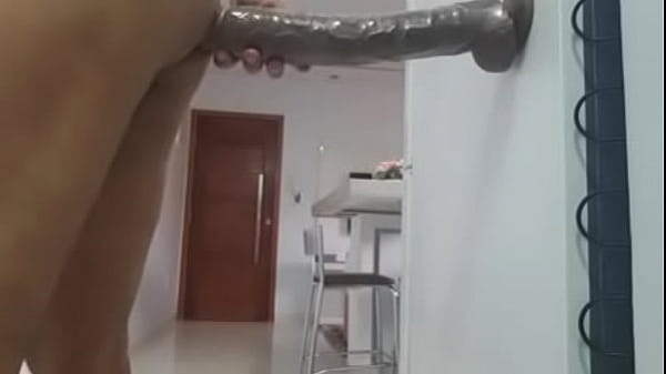 Download Video - Encaixando novo consolo de 38cm&comma; gostoso que e penetr&aacute;vel 32cm&comma;Que del&iacute;cia&commat;&excl;&excl;&excl;