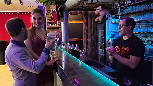 パート２【筆おろしのマ○コで今度は中出し童貞卒業！痴女られ、膣と顔に全精子放出！！】初体験させてくれた同級生と社会人になって再会&初デート！