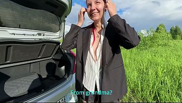 「お願いだからマンコには入れないで、私には彼氏がいるの」可愛い女子が旅行代金をアナルで支払った