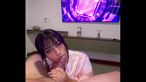 Sharing a hotel room with a busty stepsister - Family therapy - Thalia Restrepo